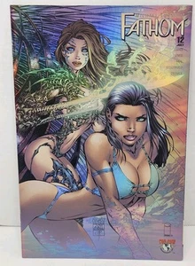 Cubierta envolvente edición holocromática Fathom #12 imagen de Michael Turner Lara Croft - Imagen 1 de 7