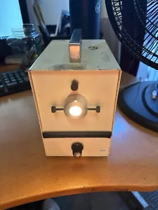 Iluminador Dyonics Inc Modelo 375 con instrumento de fibra óptica - bronceado - Imagen 1 de 5