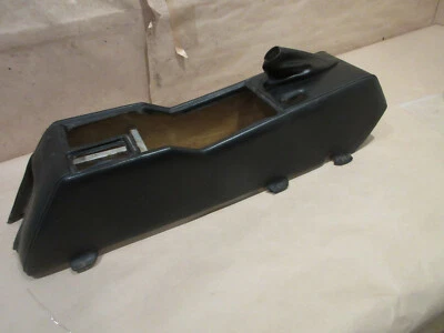 Conjunto de consola central/túnel Ferrari 308 GTS USA P/N 60366200 Foto 1 de 4