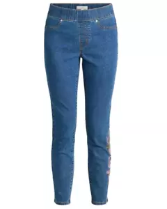 Pioneer Woman ~ Skinny ~ Straight ~ Embroidered ~ Medium Wash Jeans ~ SIZE 3XL - Picture 1 of 7