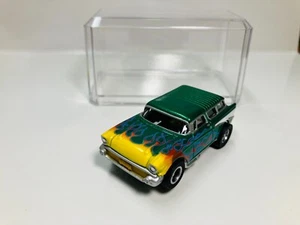 AUTO-WORLD / " '57 NOMAD " GREEN/FLAMES & Display for Aurora T-JET AFX ~NEW - Picture 1 of 9