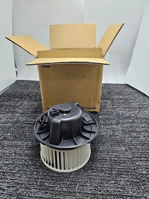 Motor soplador calentador aire acondicionado TYC 700182 para Volkswagen Jetta 2020 Foto 1 de 4
