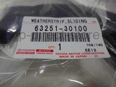 Genuine Toyota CROWN/ MAJESTA Lexus ES GS Sunroof Weatherstrip 63251-30100 OEM - Изображение 1 из 4