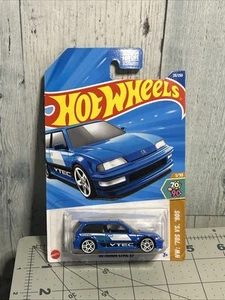Hot Wheels '90 HONDA CIVIC EF 1/64 HW: '70S VS '90S 1/10 - Picture 1 of 6