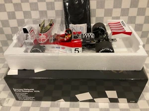 1/18 MINICHAMPS FITTIPALDI MCLAREN FORD M23 WORLD CHAMPION 1974 TEXACO MARLBORO - Picture 1 of 15