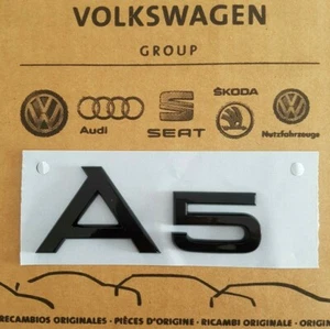 original Audi A5 Schriftzug schwarz Emblem Logo Aufkleber hinten Heckklappe - Bild 1 von 1