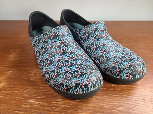 Crocs Neria Pro Slip Resistant Clogs 204046 Womens Size 9 Floral Blue Black - Picture 1 of 10