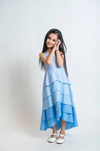 Girls Blue Ombre Waterfall Maxi Open Back Special Occasion Dress - Size 3/4 - Picture 1 of 4