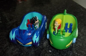 PJ MASK TOYS - 2 AUTO E 2 FIGURINE - Foto 1 di 4