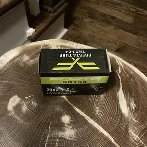 Forté Presta Röhre 29 x 2,1-2,4 (0,9 mm/232 Gramm) 36 mm PRESTA Ventil - Bild 1 von 4