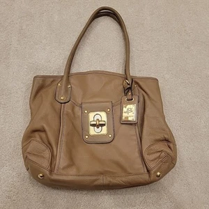 B. Makowsky Purse Soft Leather Tan Magnet Closure Shoulder Bag Gold Hardware - Picture 1 of 13