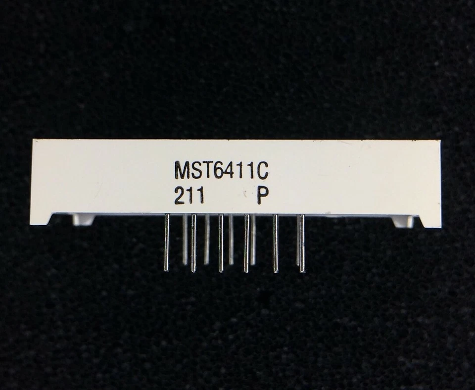 MST6411C FSC LED 7-SEG 3DIG CA GRN RHDP 12DIP 2 PIECES - Image 1 of 1
