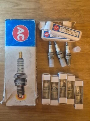 28 свечей зажигания NOS 44XLS AC Delco, эквивалент 43XLS для Austin, SAAB, Rover и т. д. - Изображение 1 из 4