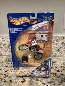 Hot Wheels Moto Ezra Lusk Honda CR250 Dirt Bike Toy Motocross 2000 Core Rare New - Picture 1 of 24