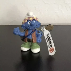 Pitufos 20517 Hippie Pitufo Guitarra Pendiente Tatuaje Figura De Colección PVC Juguete Estatuilla - Imagen 1 de 7