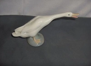 Figura de porcelana vintage Lladro ganso bocina 1977 #4551 BONITA - Imagen 1 de 3