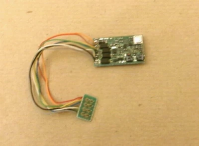 ROCO - DECODER 10738 - LASTREGELUNG  MIT 8 POL. STECKER - NEM 652 - GEPRUEFT-TOP - Bild 1 von 3