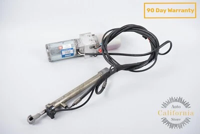 07-13 Mercedes W221 S550 S63 AMG Trunk Lid Locking Hydraulic Pull Down Pump OEM - Изображение 1 из 4