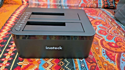 Inateck 2.5" & 3.5" SATA HDD/SSD 2-Bay Type C docking/cloning Station, FD2002C - Image 1 of 4