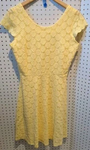 RN Studio Ronni Nicole Dress Size 10 Yellow Easter Pastel Short Sleeve Spring - Picture 1 of 5