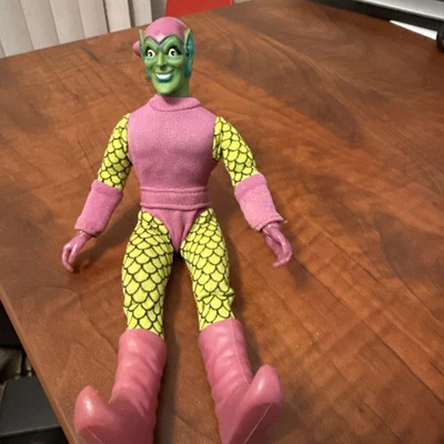 复古 1974 年 Mego Green Goblin 8 英寸可动人偶漫威 — 第 1/4 张图片