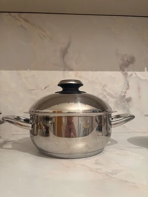 AMC Premium Topf 4,4l selten genutzt, daher leichte Verbrauchsspuren - Bild 1 von 4