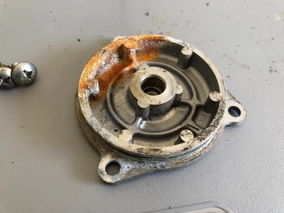 ER2007 SUZUKI DRZ250 OEM MOTOR ARRANQUE MOTOR ENGRANAJE CUBIERTA 051 Foto 1 de 4