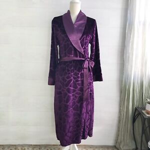 NWT Jones New York - Purple giraffe embossed velour robe, S/M