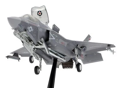 Tamiya 1/48 Masterpiece Series n.125 Lockheed Martin F-35B Lightning II - Immagine 1 di 4