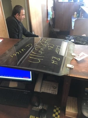 1997 1998 1999 2000 2001 Honda CR-V Window Door Glass Rear Passenger Side - Image 1 of 3