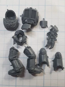 40k Space Wolves Bits Wolf Guard Terminator Armored Torso Legs Set #75 - Picture 1 of 6