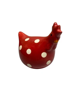 Pollo a lunares rojos y blancos La Dolce Vita Hen House Collection Foto 1 de 4