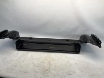05-11 Mercedes-Benz SLK280 3.0 Rear Trunk Cowl Vent Liner B — 第 1/4 张图片
