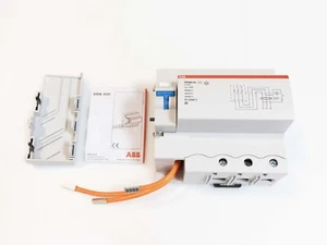 Interruttore differenziale ABB 2CSB803001R1630 RCD DDA803AC-63/0,03 - Foto 1 di 3