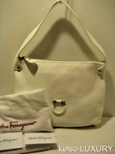 NUOVA BORSA A TRACOLLA Salvatore Ferragamo in pelle bianca $895 - Foto 1 di 12