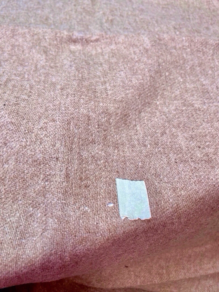 Artículo #43. Piezas de tela de lana (mezcla de lana) sin marca Foto 1 de 1