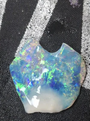 "Australia" 5.6cts cristal ópalo, cáscara opalizada, súper brillante + video Foto 1 de 4