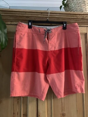 VOLCOM RED Swim/Beach Shorts | 4 way Stretch | 3 Pockets | Inseam 9 Mens Size 36 - Image 1 of 4