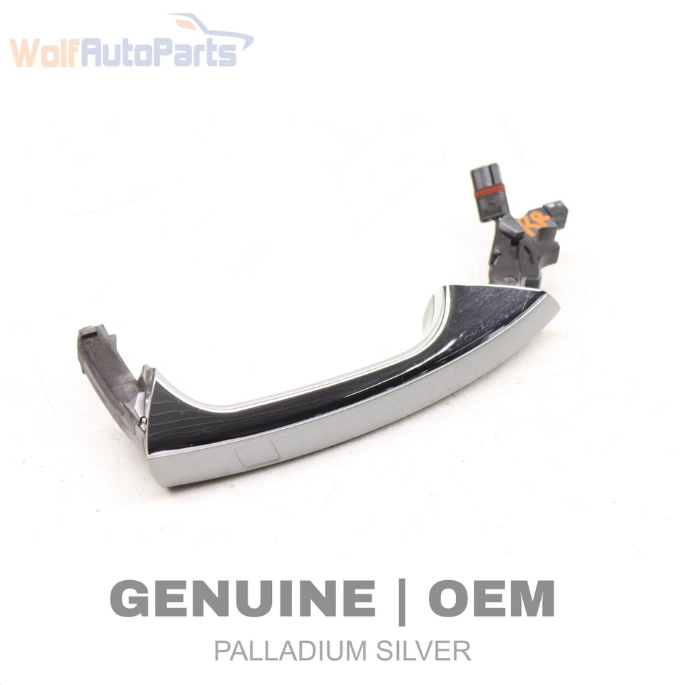 Mercedes-Benz GLE550E 2016-2018 - Manija de puerta exterior derecha 2047601470 Foto 1 de 4