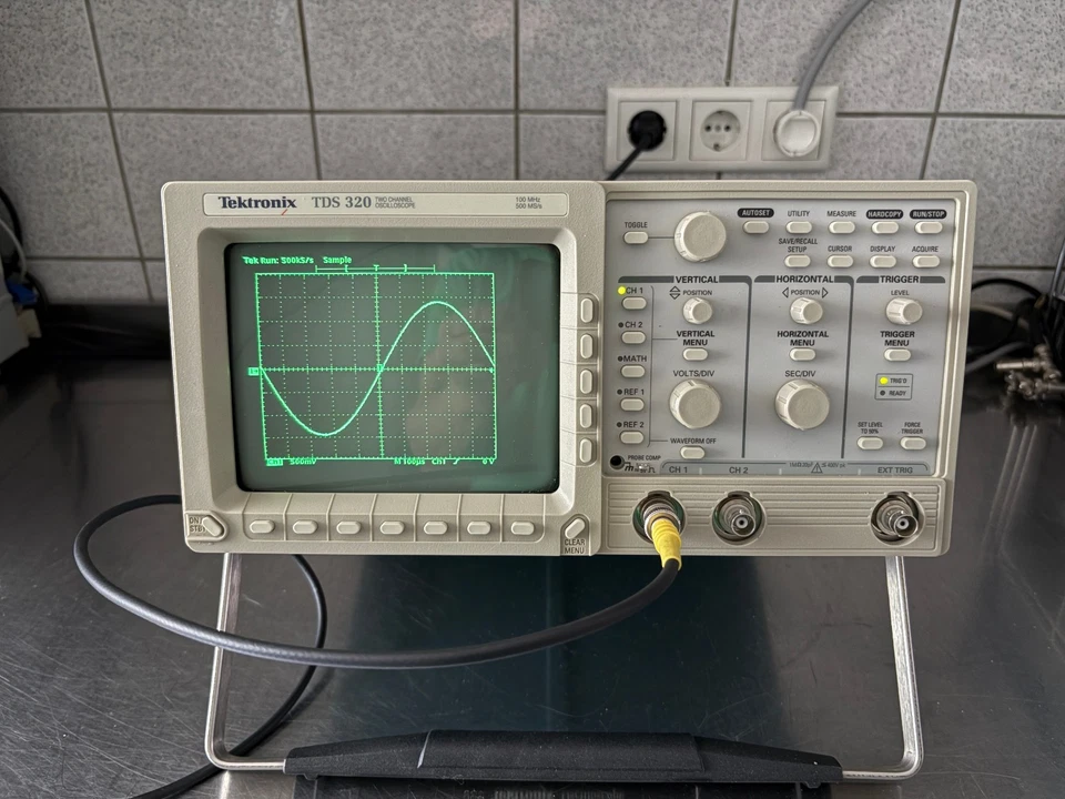 Tektronix TDS320 Oszilloskop 100MHz 6Monate Garantie - Bild 1 von 4