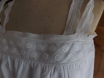 chemise de femme à bretelles, taille 38 ou M, ancienne - Photo 1/4