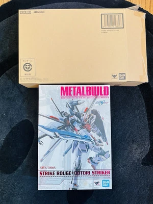 Boneco equipado com Strike Rouge Otori Metal Build Gundam Seed Destiny BANDAI - Imagem 1 de 3