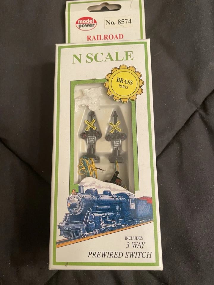 model power #8574 with 3 way switch railroad signal n scale - Image 1 of 1