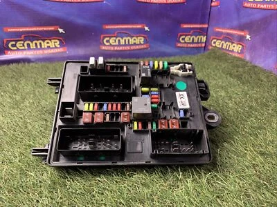 2010-2012 凯迪拉克 SRX 室内保险丝盒 20788234 原始设备制造商  — 第 1/4 张图片