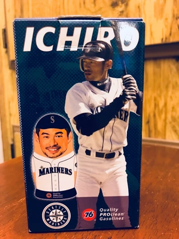 Seattle Mariners 2005 Ichiro Suzuki Ltd Ed BaBOOSHkah Doll SGA COA & Game Ticket Cover