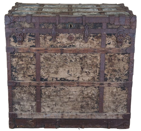 Massive Antique Mendel & Co Steamer Trunk Footlocker Chest Stage Coach Carriage Cover
