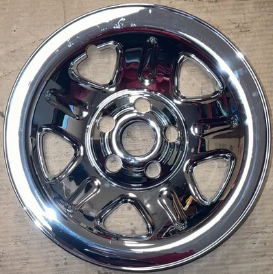 NUEVA CUBIERTA DE TAPACUBOS CROMADA para rueda de acero Jeep Liberty 2002-2007 IMP40X Foto 1 de 2
