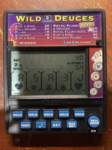 Radica Wild Deuces Royal Flush 5000 Handheld elektronisches Spiel Modell 915 getestet! - Bild 1 von 2