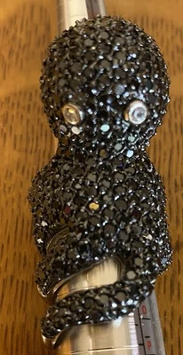 "Anillo de circonita cúbica negro pulpo negro, enchapado en latón tamaño 5 1-7/8"" de largo" Foto 1 de 4