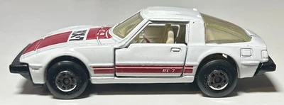 Matchbox Superfast blanco/rojo Mazda Savannah RX7 Foto 1 de 4